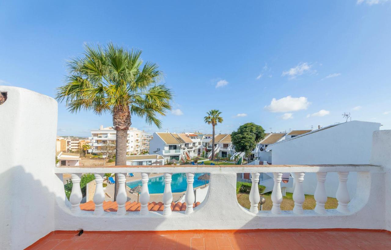 C06 - Water Tower Townhouse With Pool Holiday home