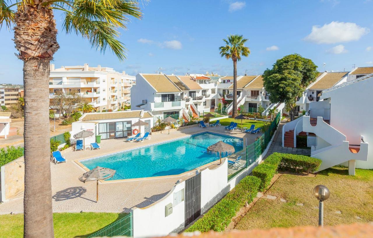 C06 - Water Tower Townhouse With Pool Сasa de vacaciones *